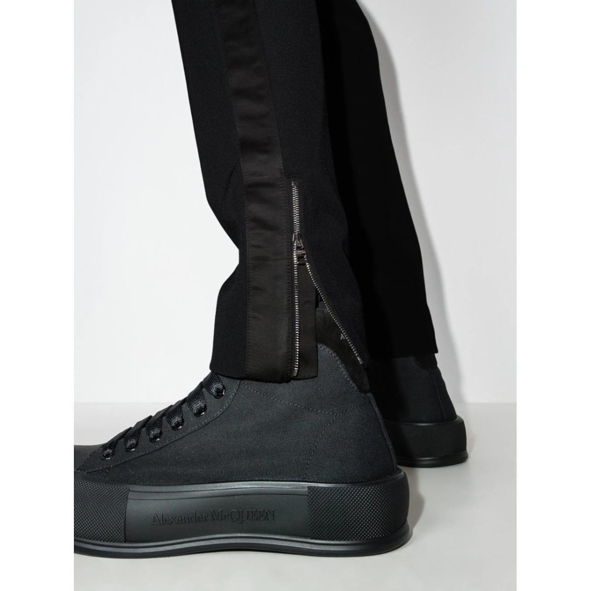 skull-embroidered zip-ankle tack pants - Img 4