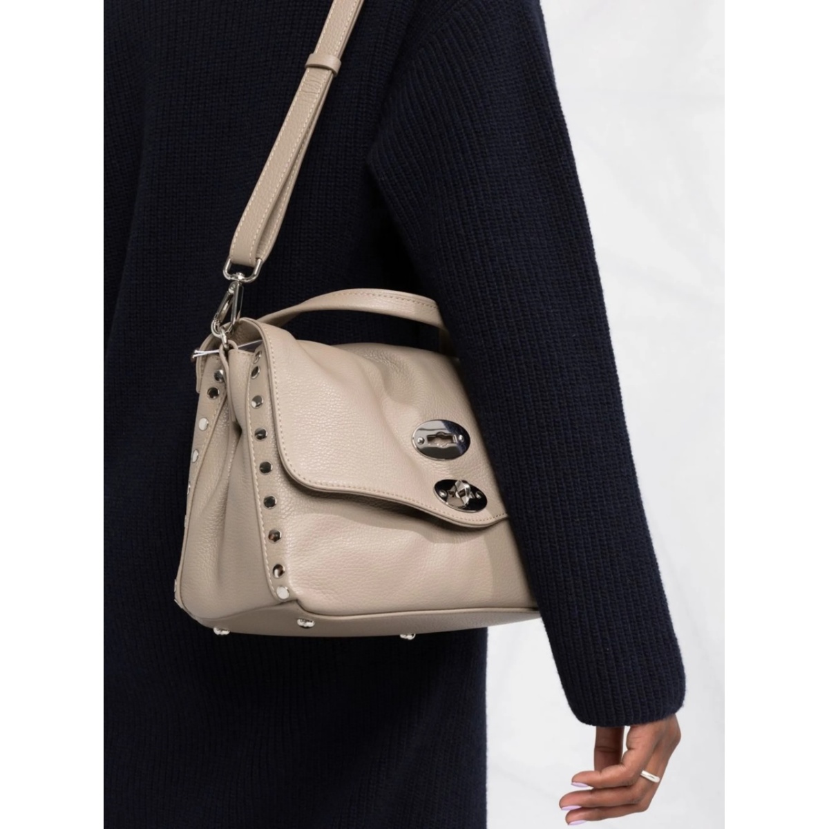 stud -detail leather shoulder bag - Img 3