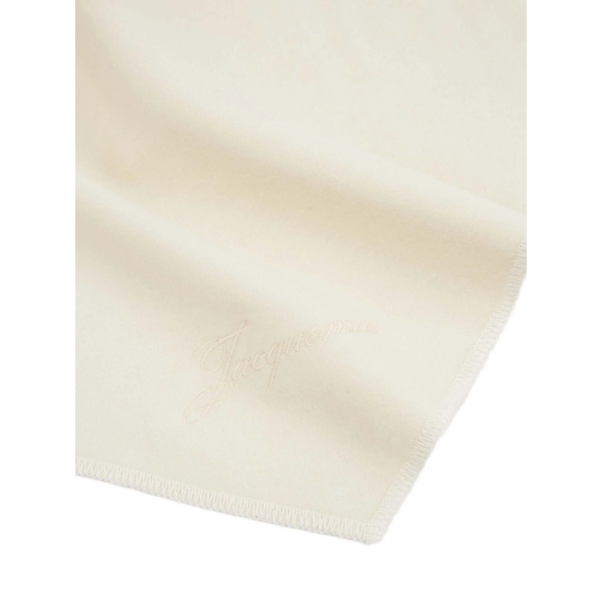 triangular shape scarf - Img 3