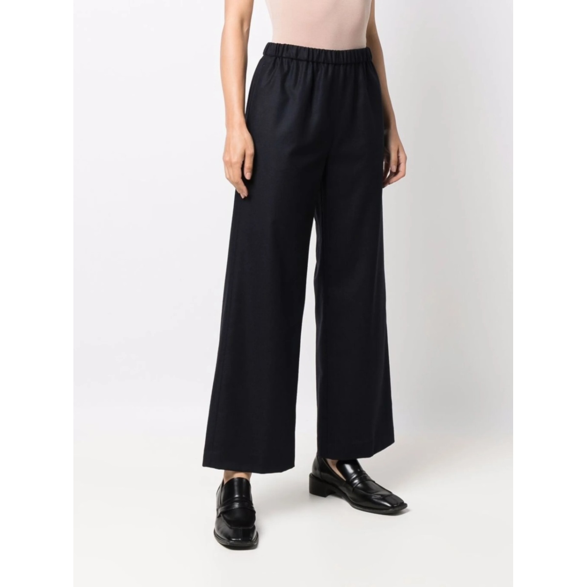 wide-leg trousers - Img 3