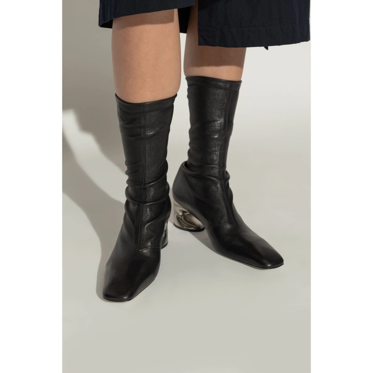 60mm contrast-heel ankle boots - Img 2