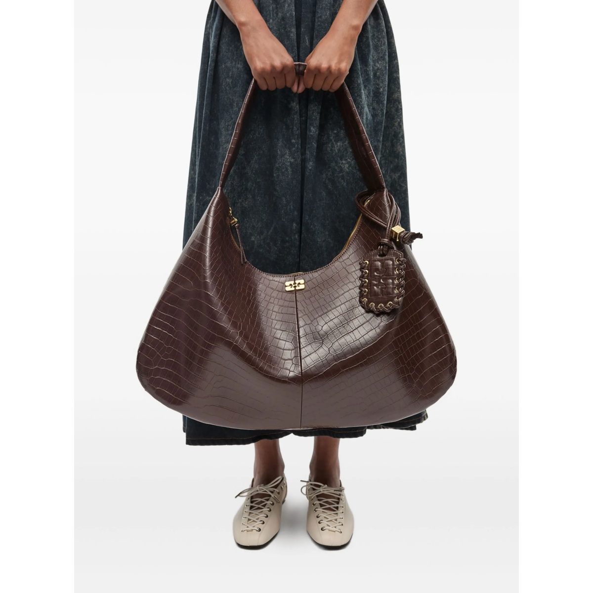 crocodile-embossed shoulder bag - Img 3