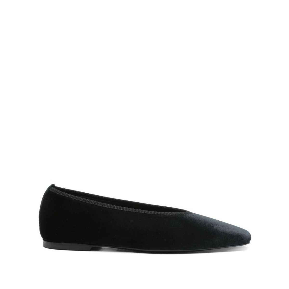 Minimalist ballerinas