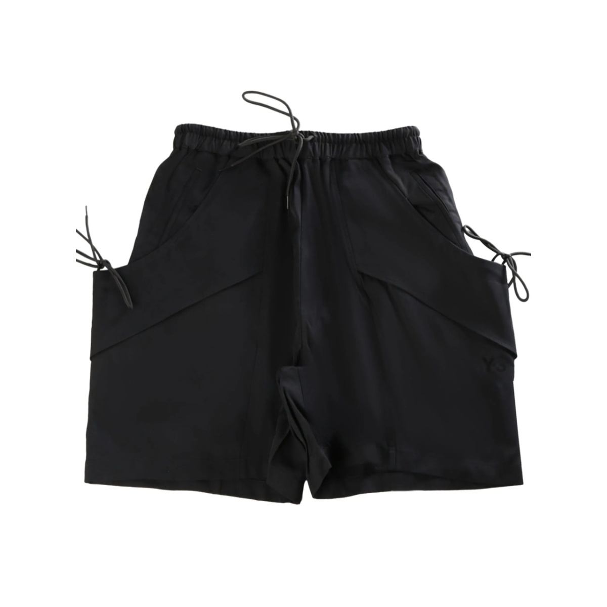 side-pockets shorts