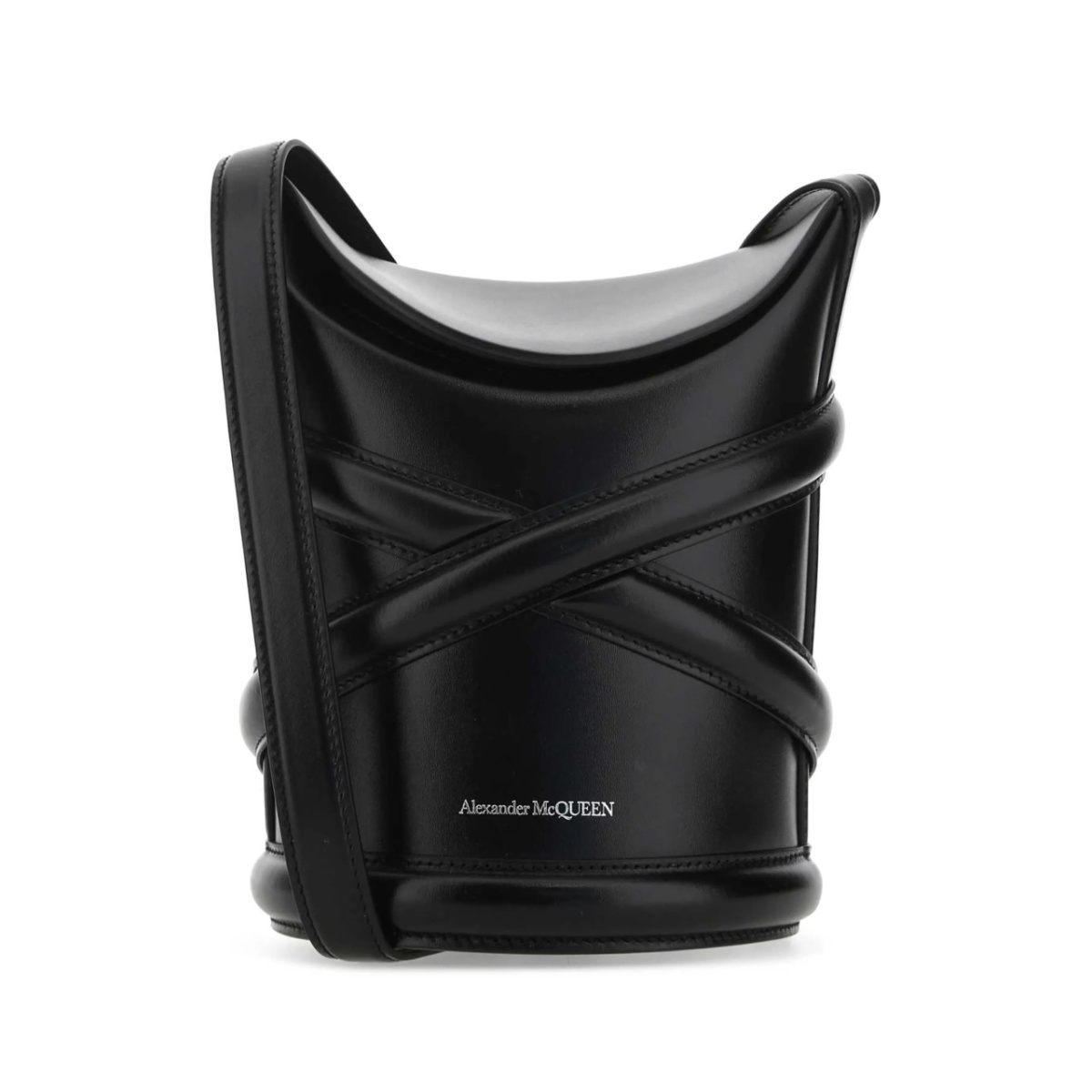 The Curve bucket bag
