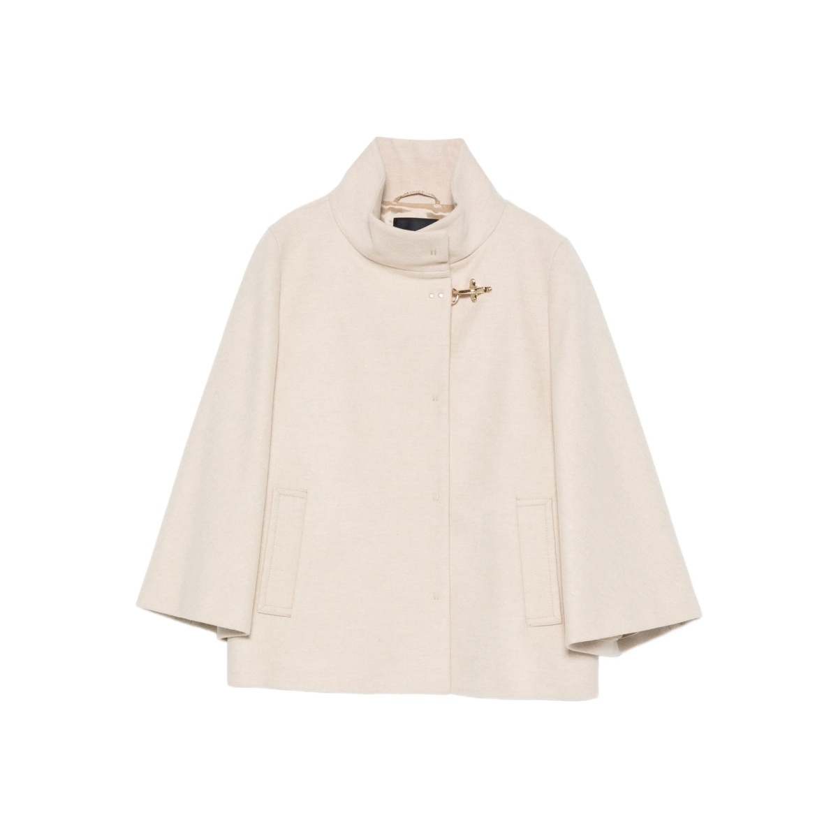 toggle-fastening jacket