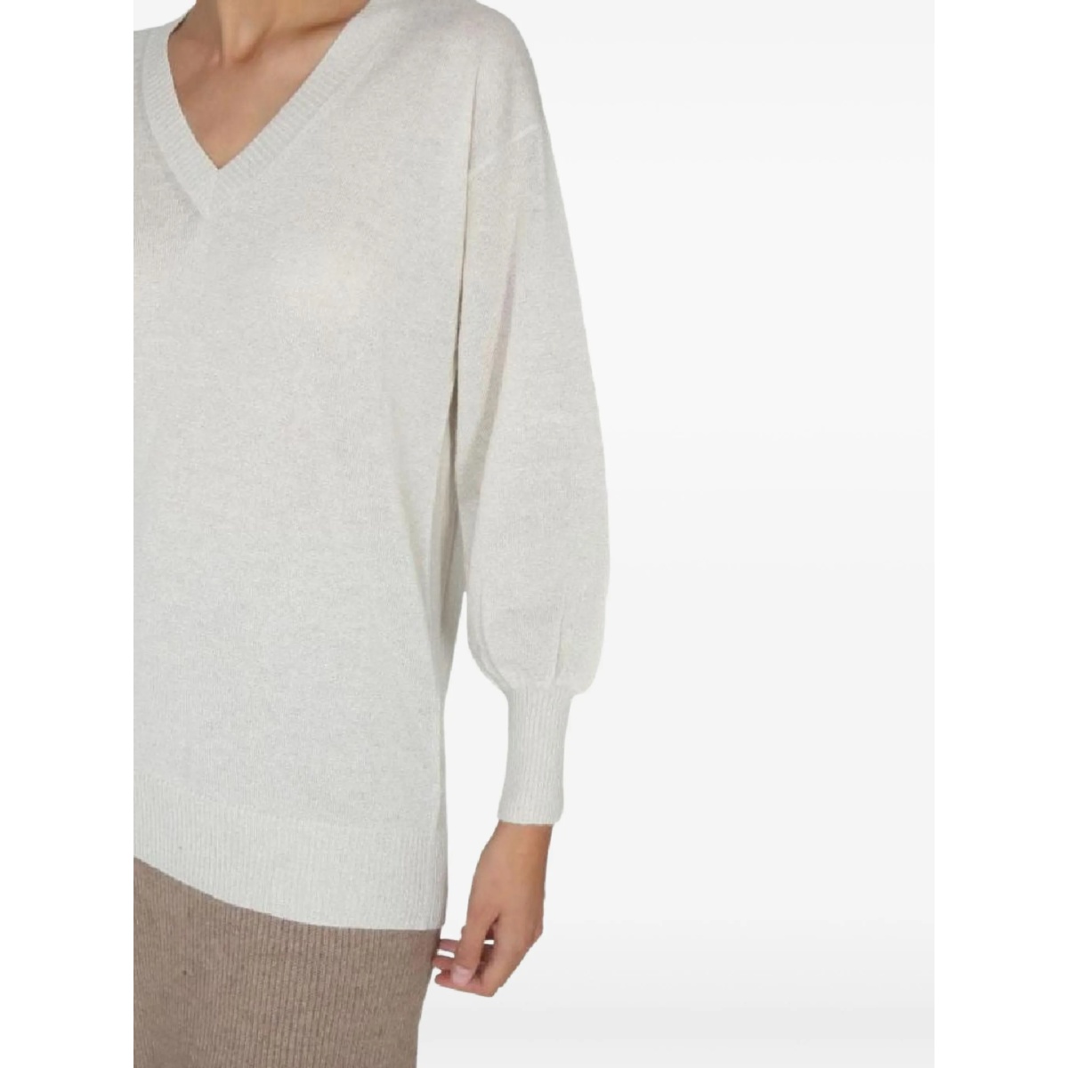 V-neck long-sleeve sweater - Img 3