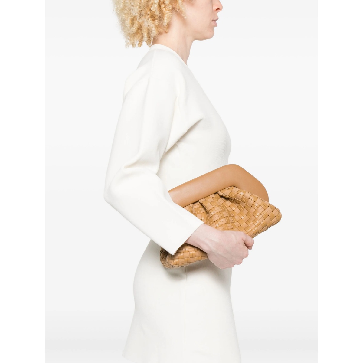 woven gathered clutch - Img 2