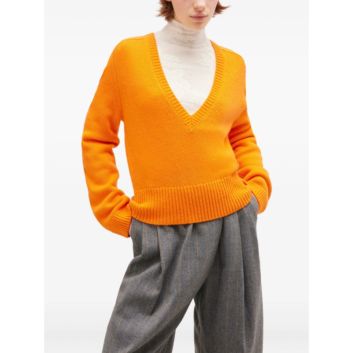 cashmere deep-V-neck sweater - Img 3