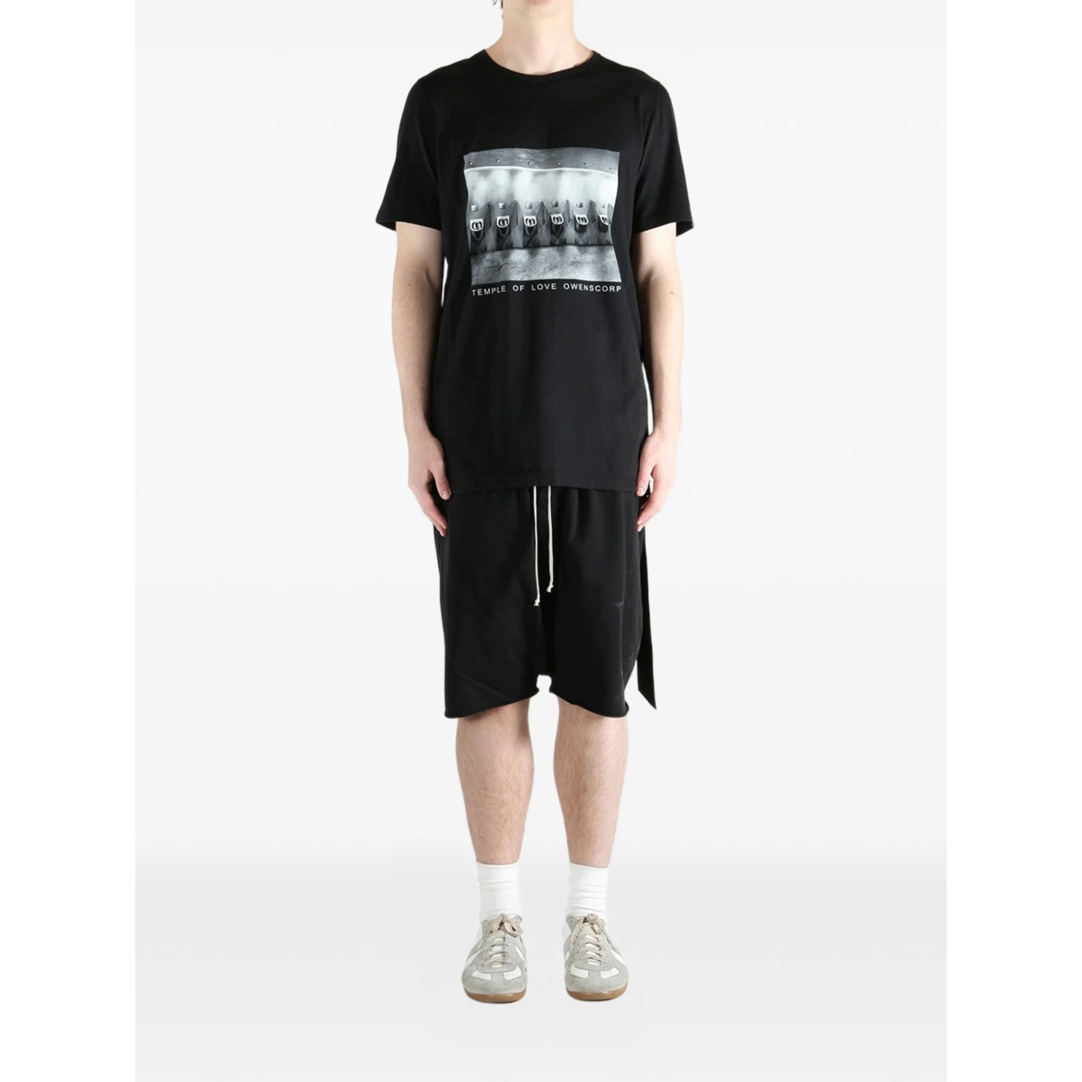 graphic T-shirt - Img 2