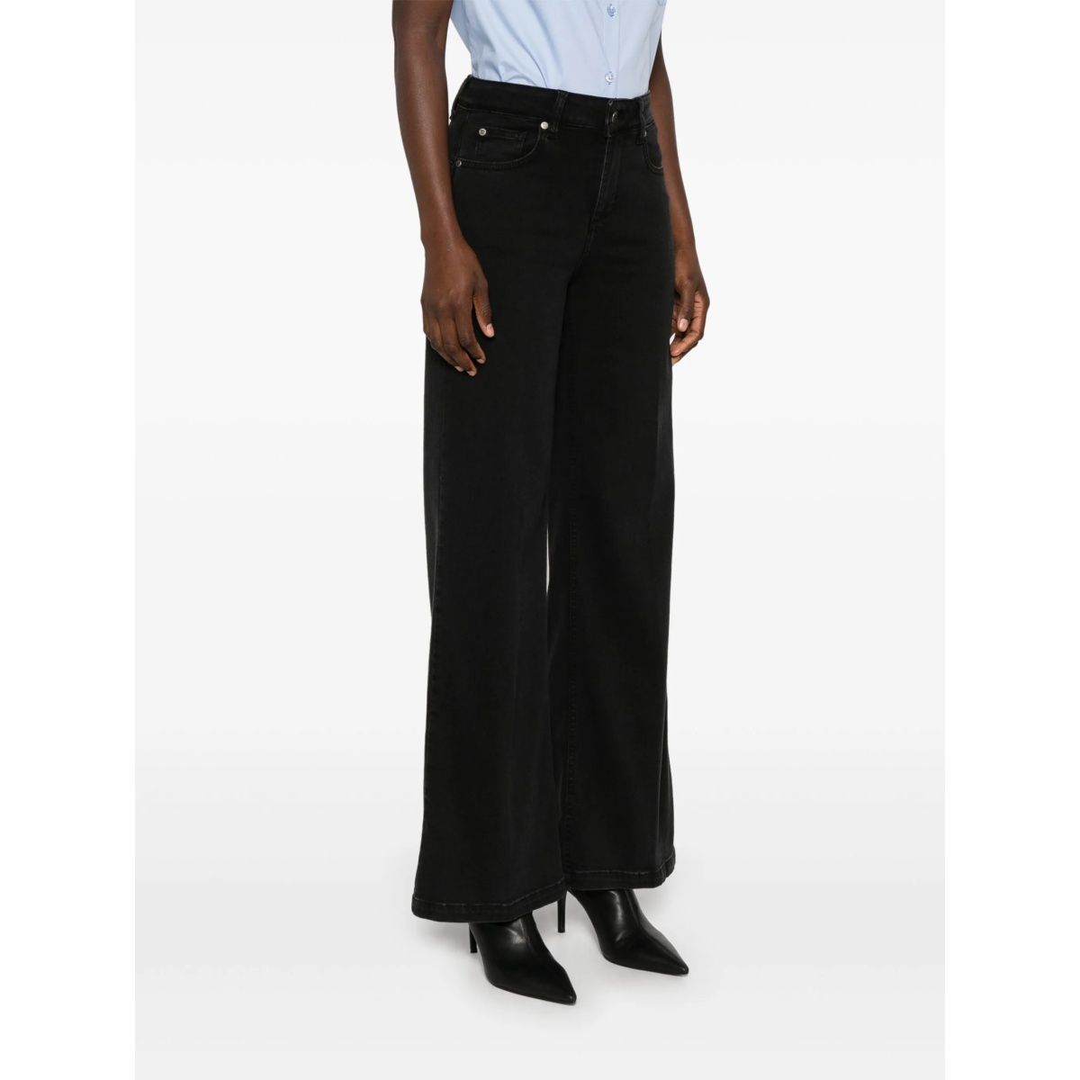 high-rise flared jeans - Img 3