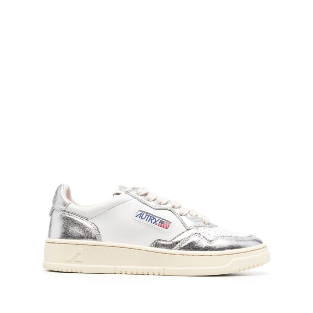 Medalist low-top sneakers