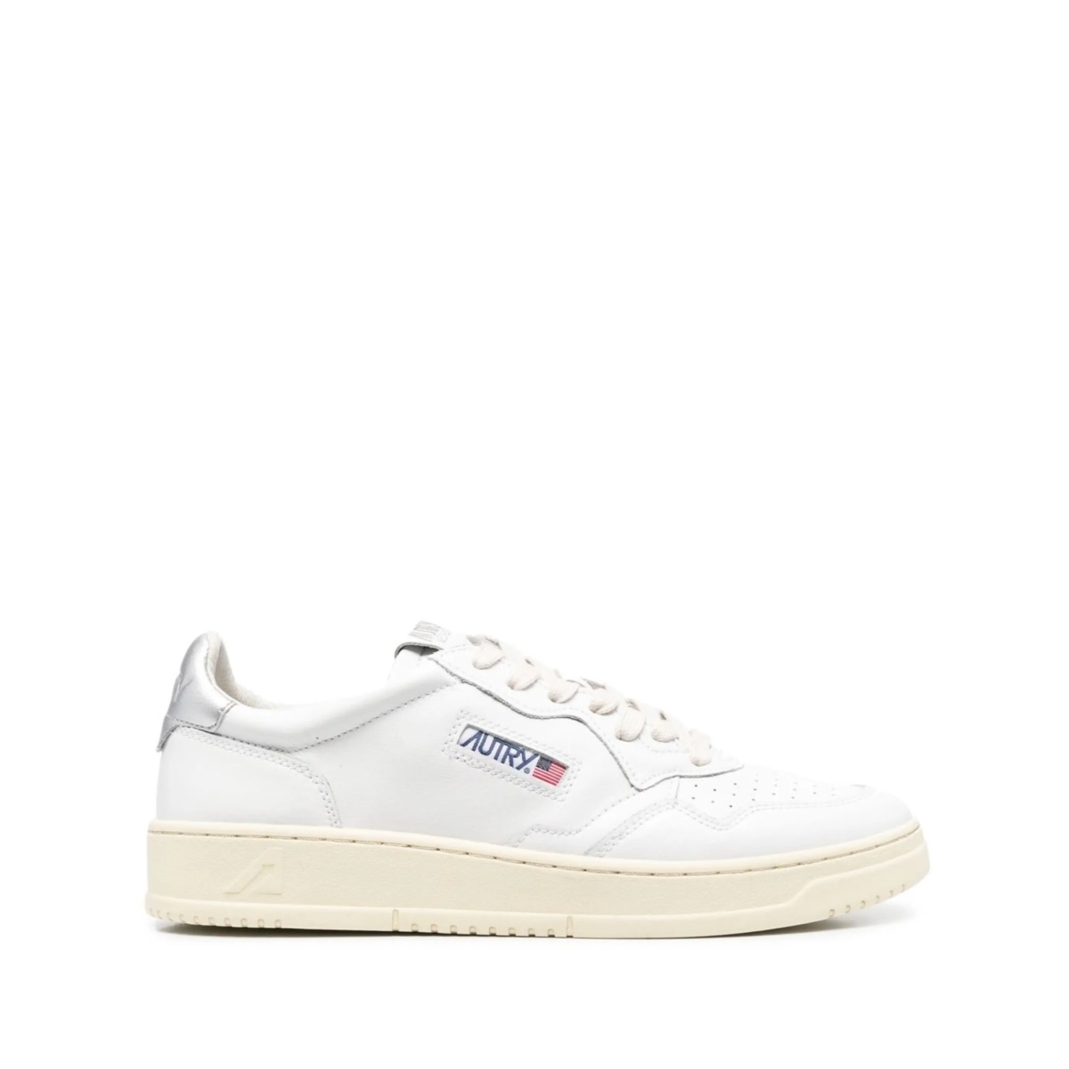 Medalist low-top sneakers