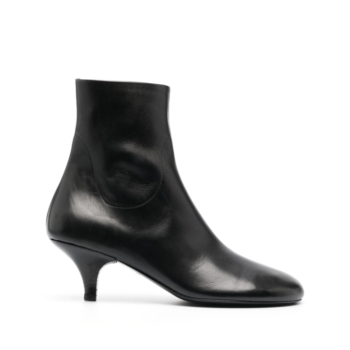 smooth grain round-toe leather boots