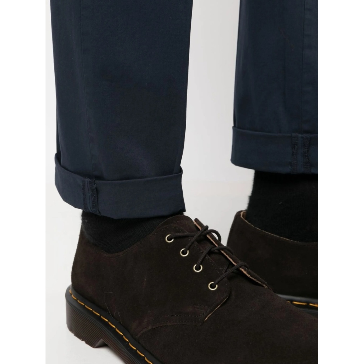 tapered-leg cropped chinos - Img 5