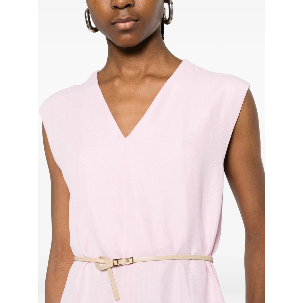 V-neck belted dress - Img 5
