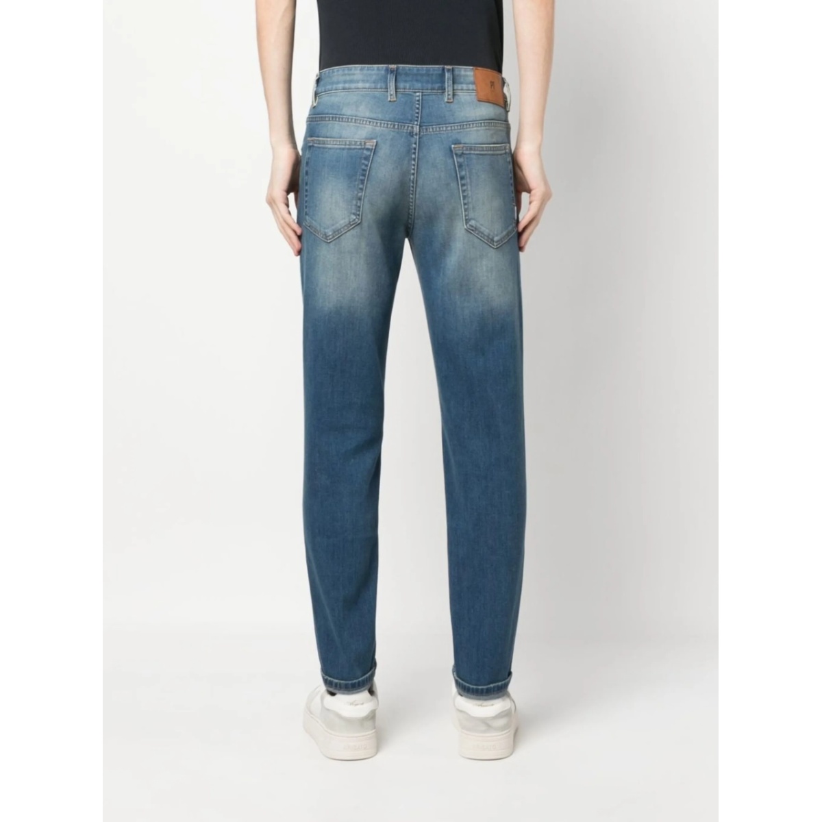 washed fitted jeans - Img 4