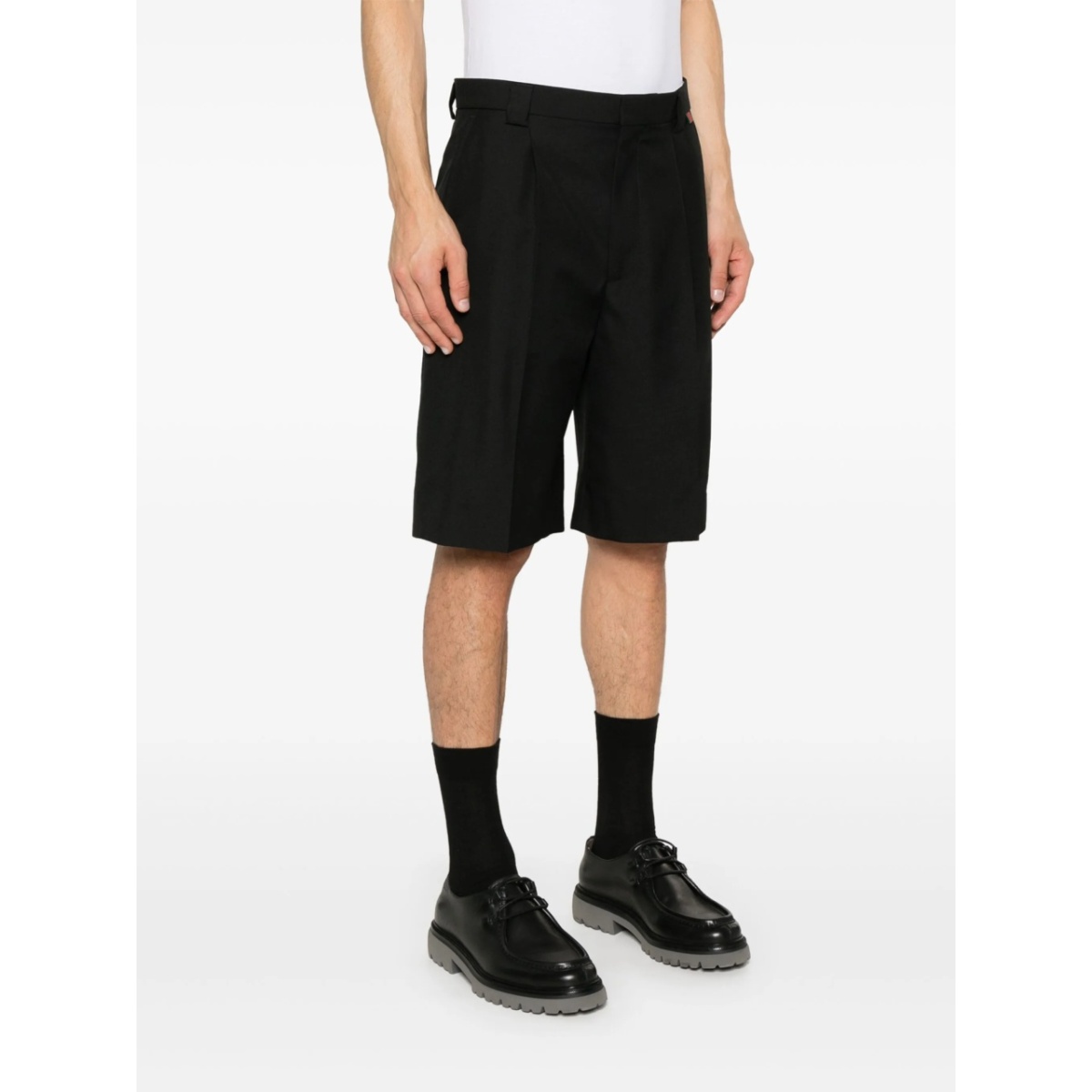 Web-detailing bermuda shorts - Img 3
