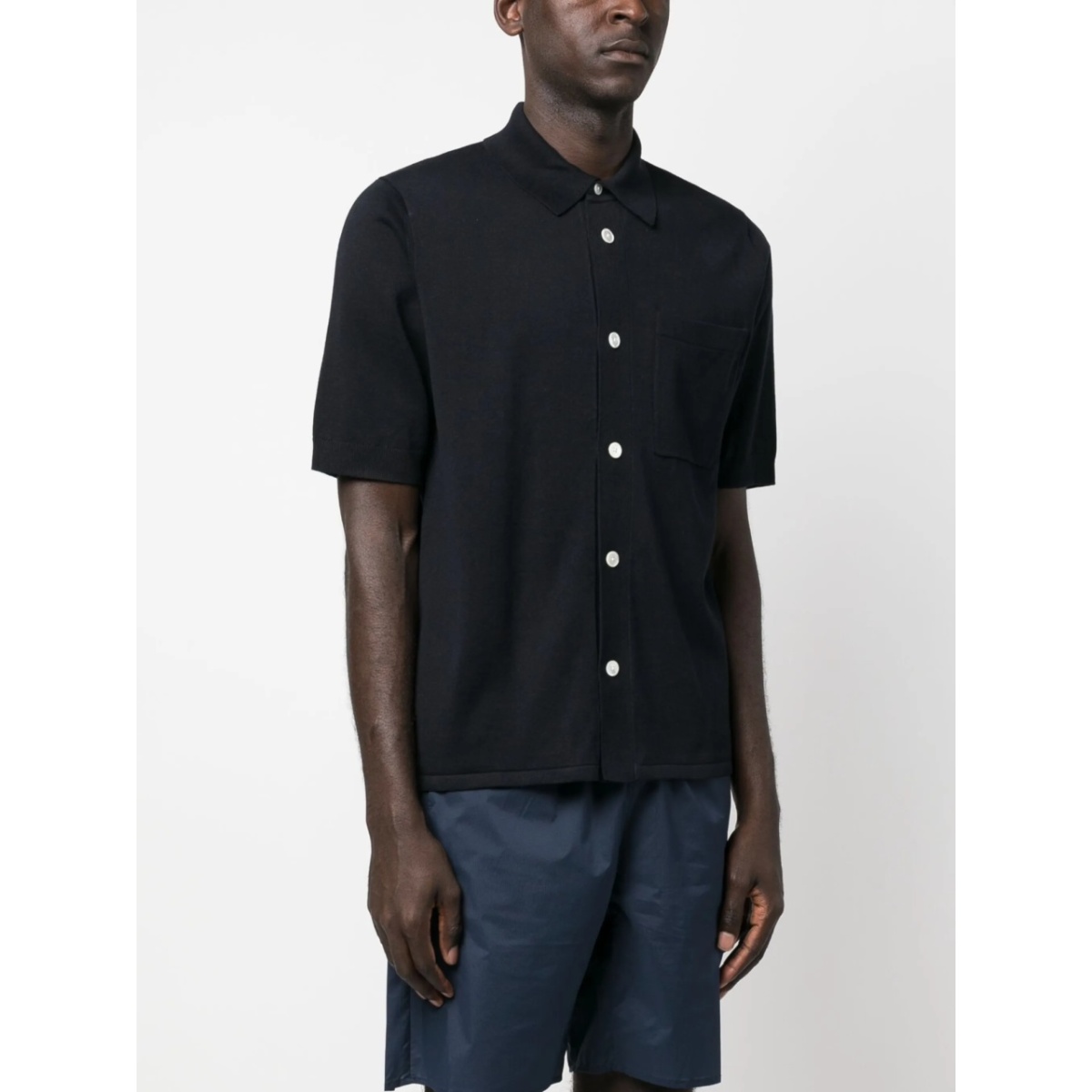 button-up short-sleeve shirt - Img 3