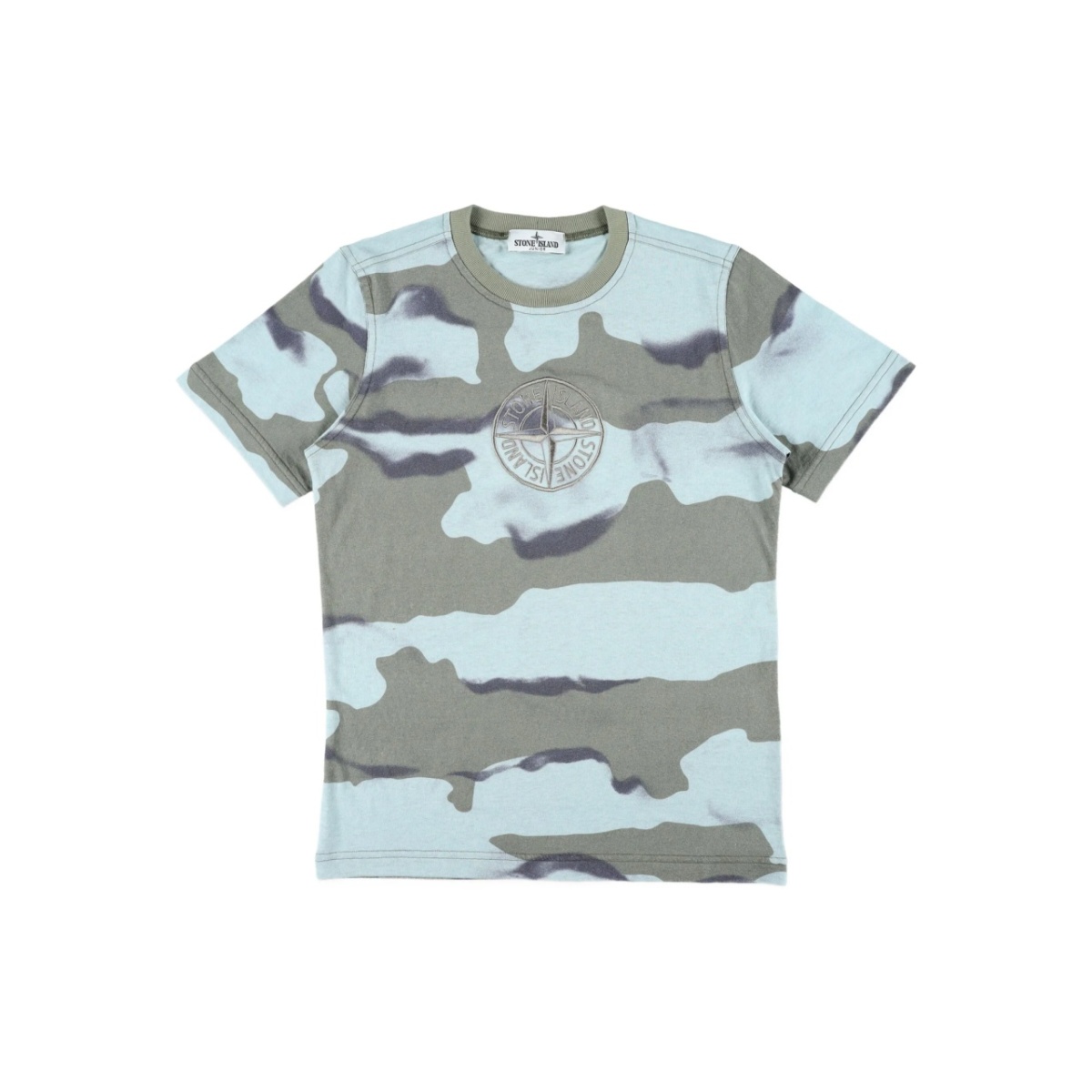 camouflage-print T-shirt