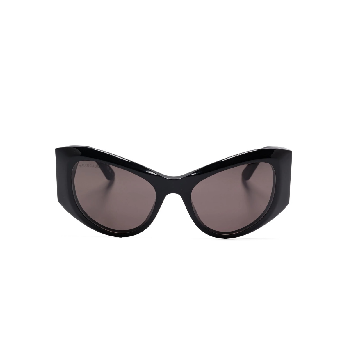 cat eye-frame sunglasses