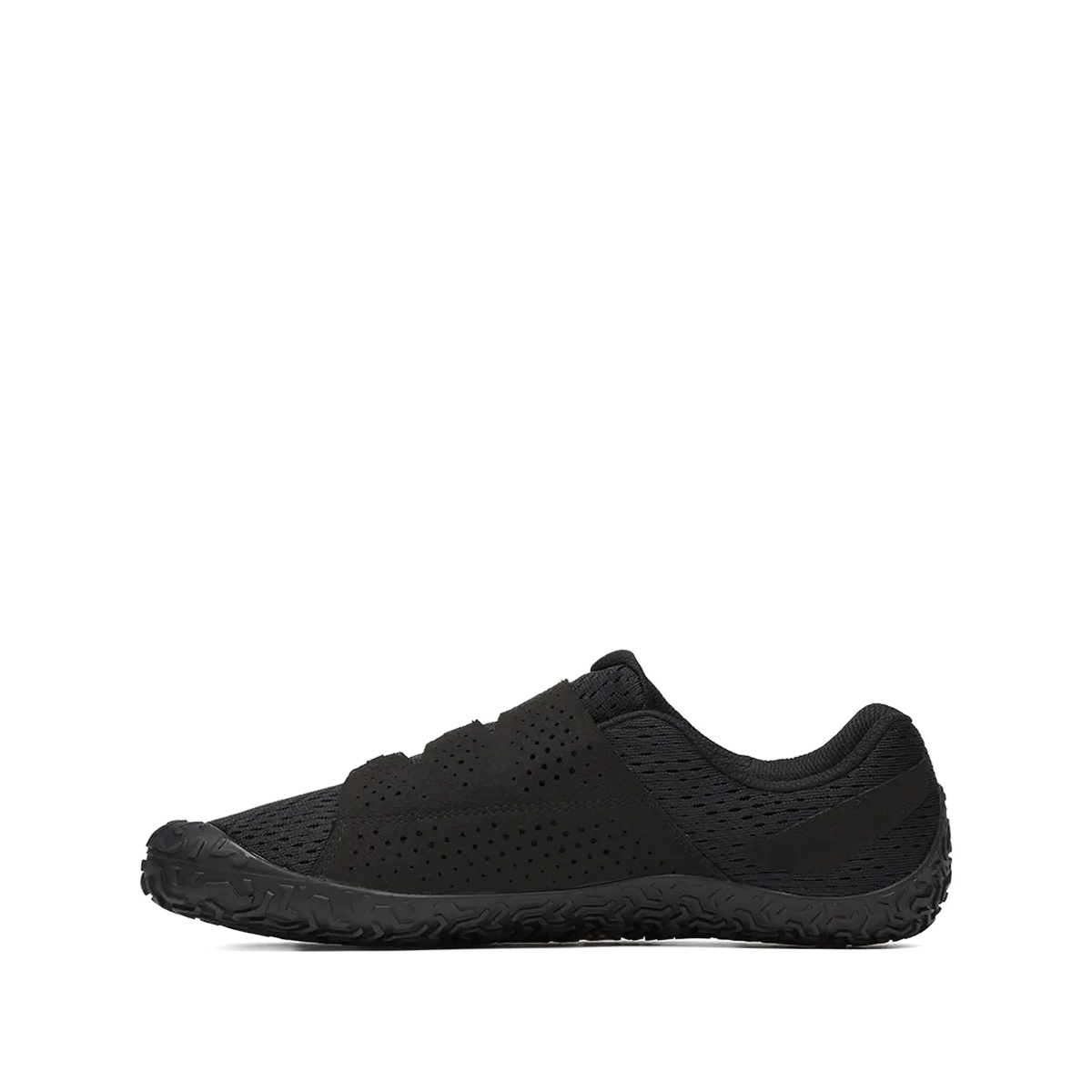 mesh-upper low-top sneakers