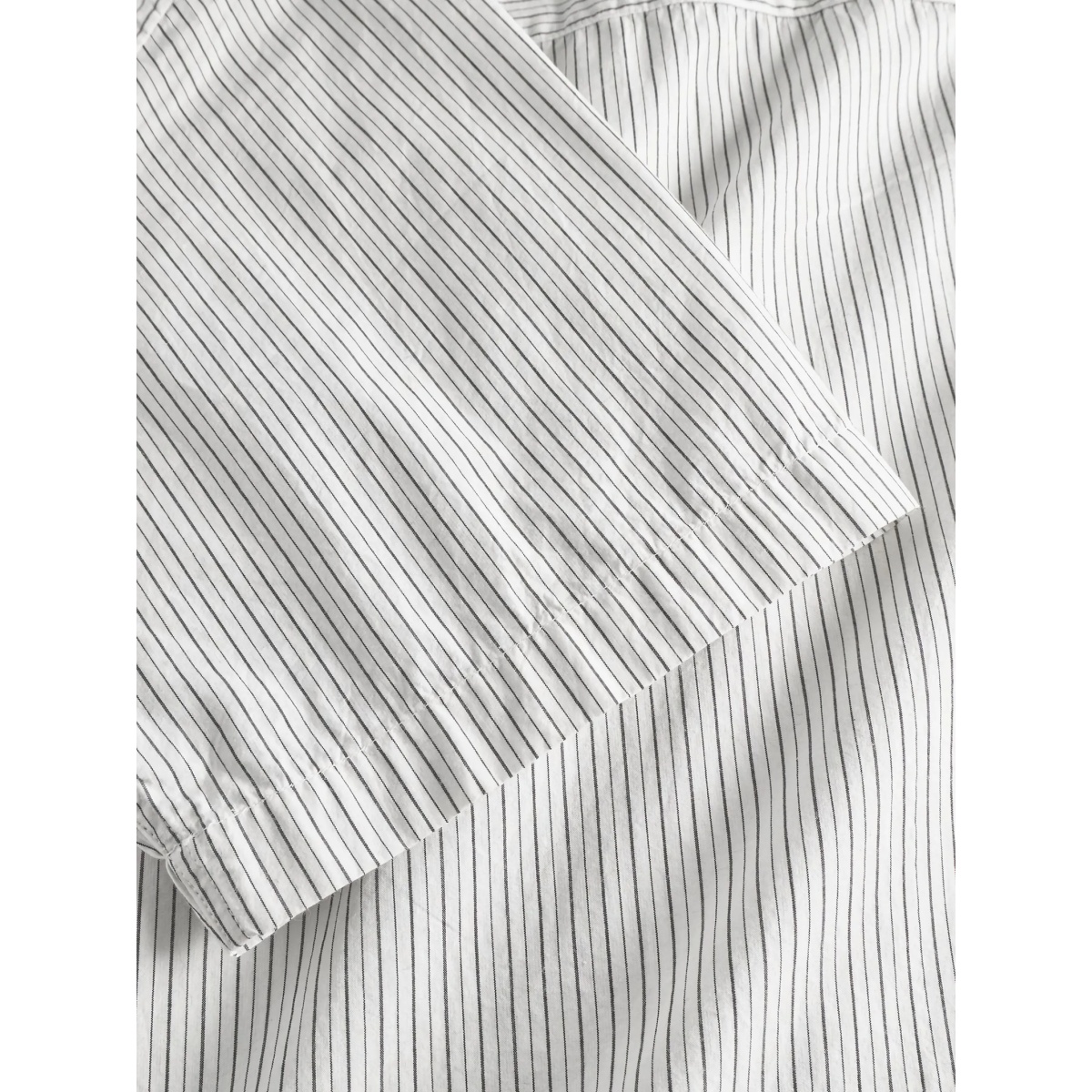 striped short-sleeve shirt - Img 5