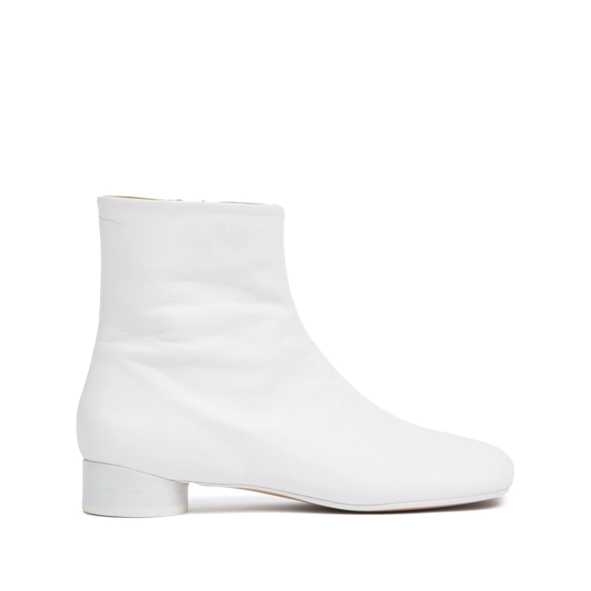 Anatomic ankle boots