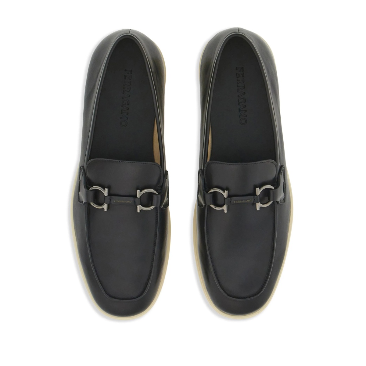 Gancini-plaque leather loafers - Img 4