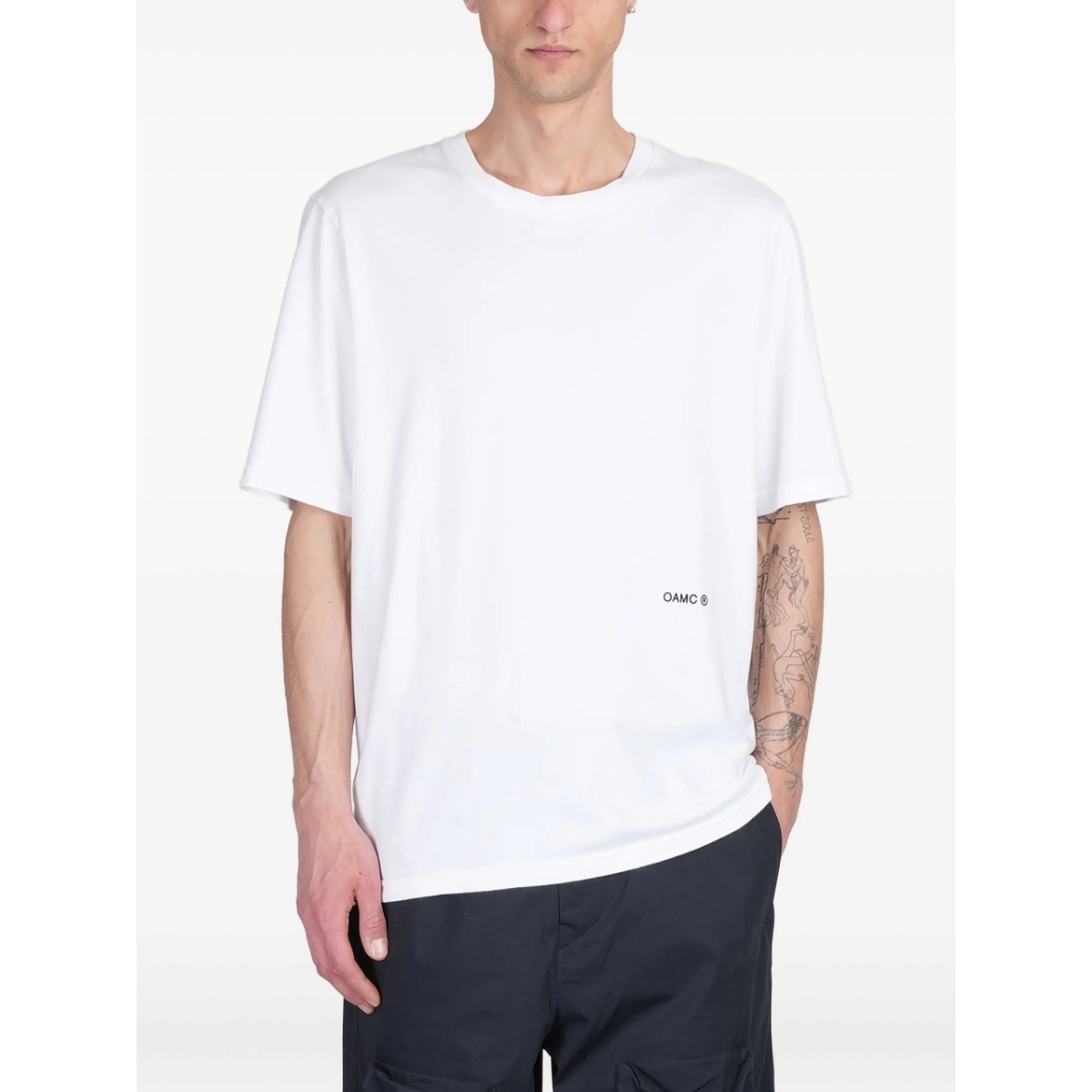 graphic-print T-shirt