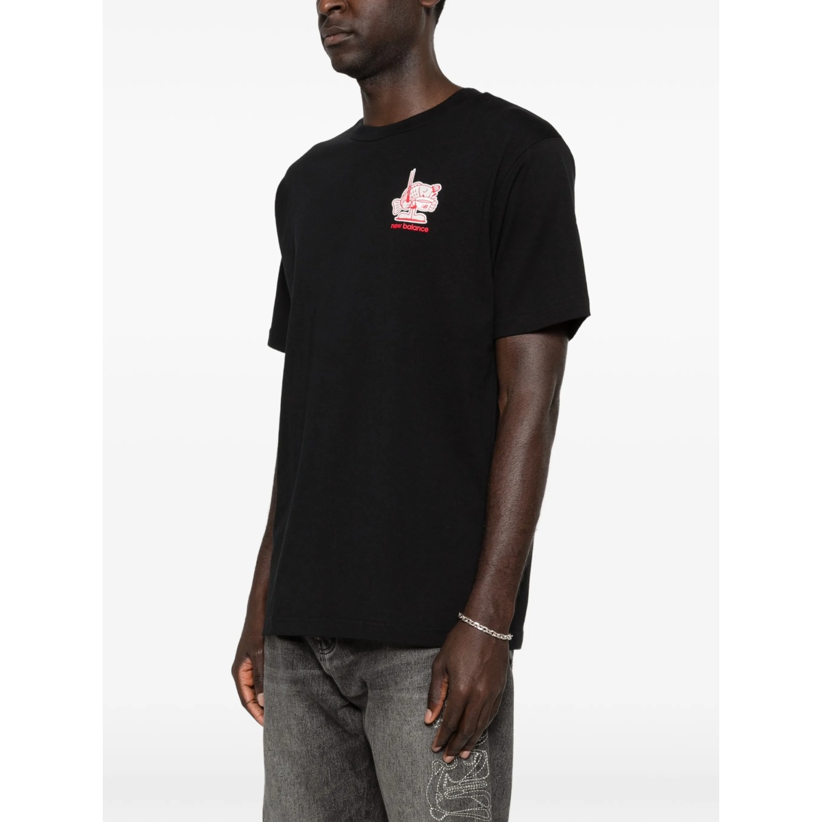 graphic T-shirt - Img 4