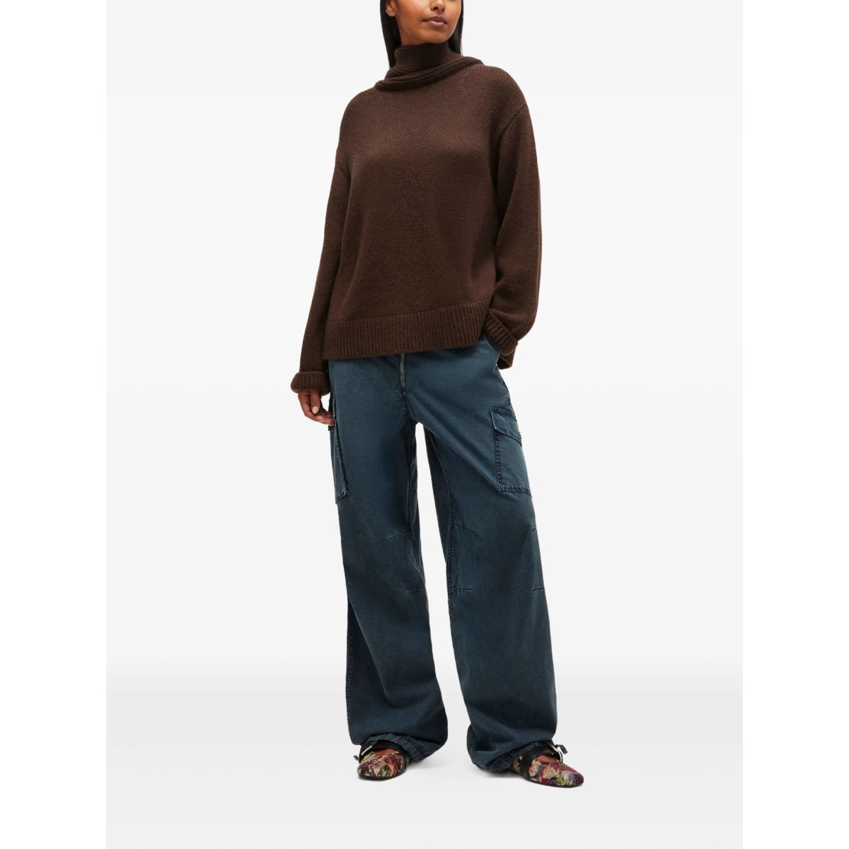 high-neck open-back pullover - Img 2