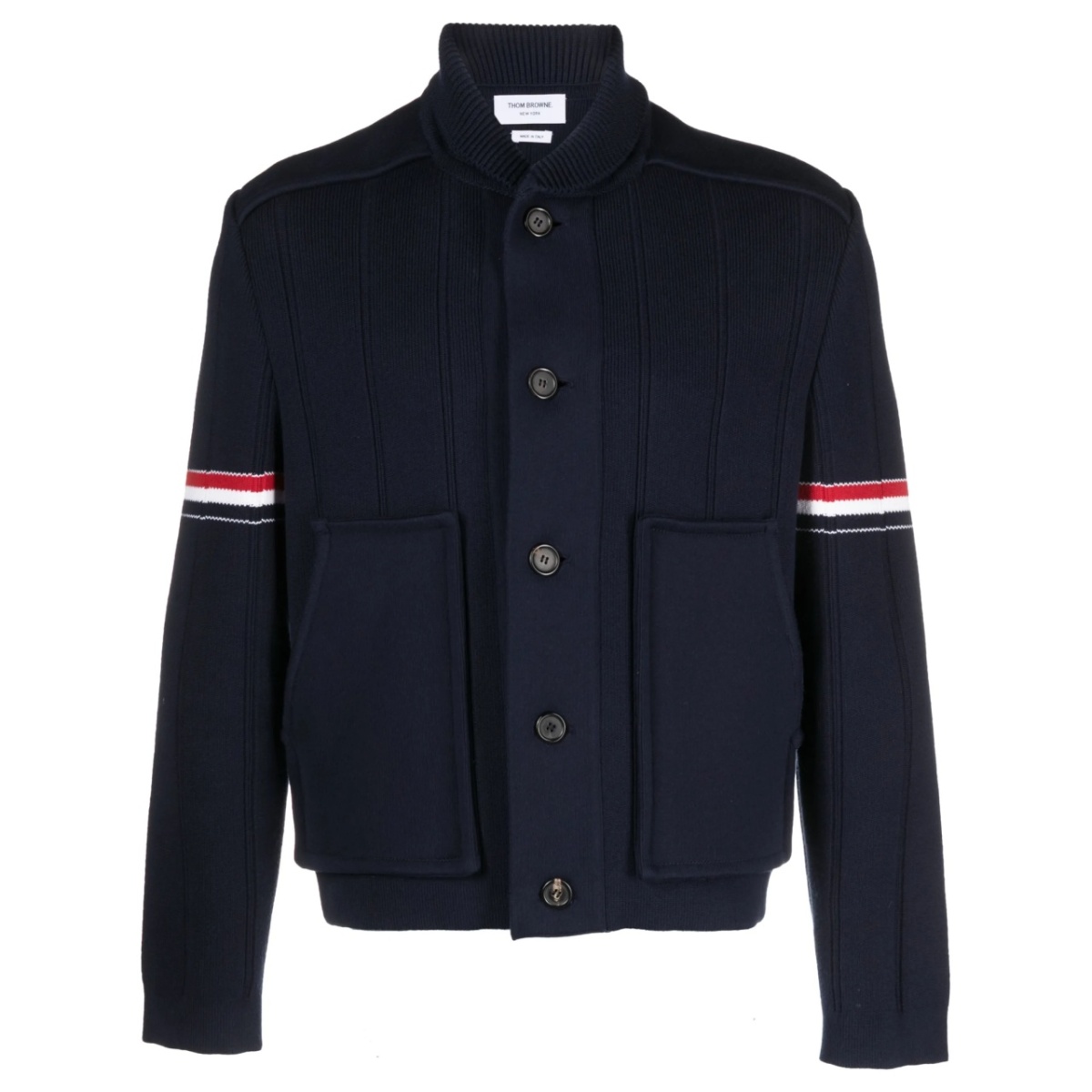 single-breasted button-fastening coat