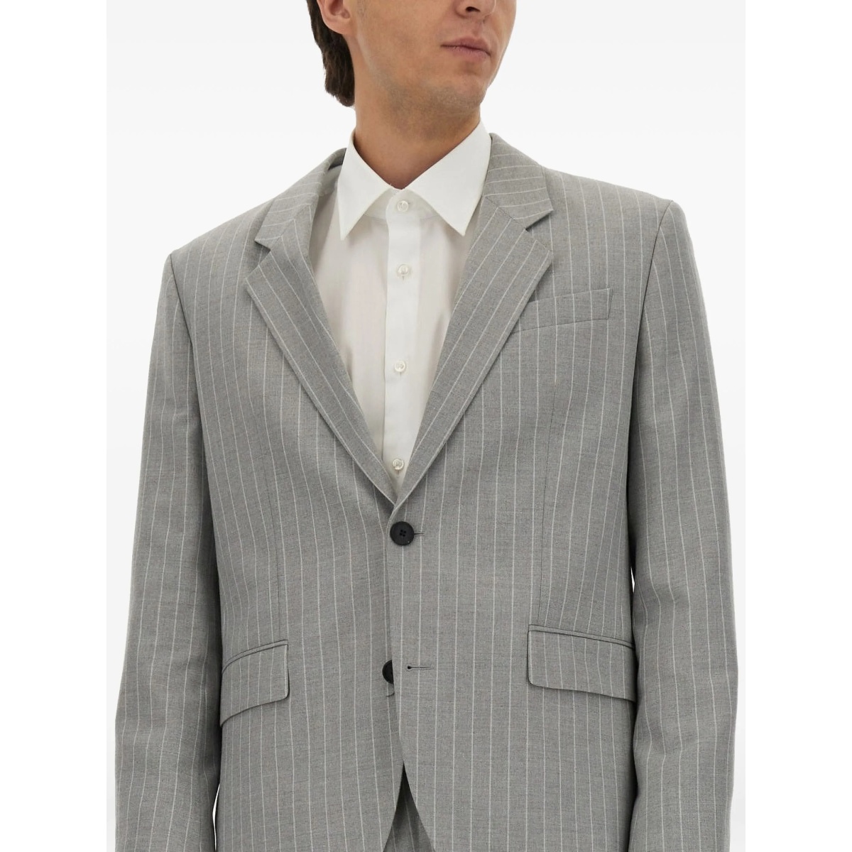 striped-pattern suit - Img 4