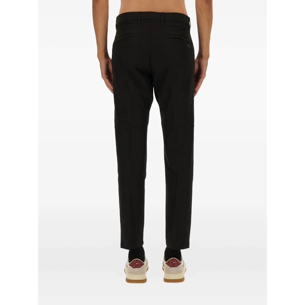button trousers - Img 4