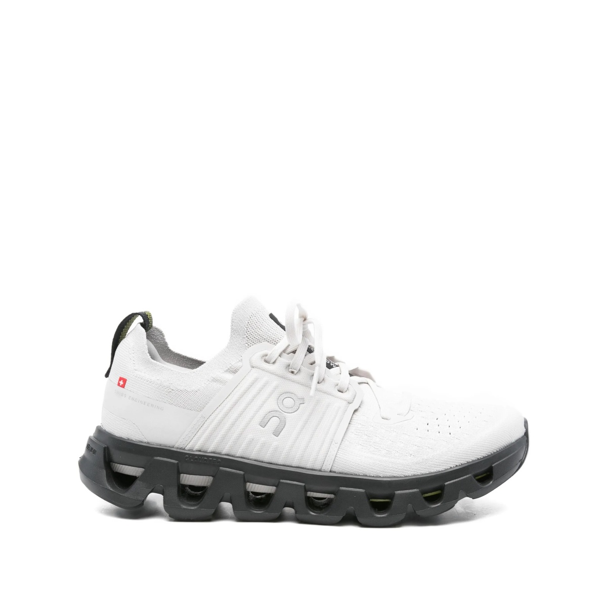 CloudSwift 4 sneakers