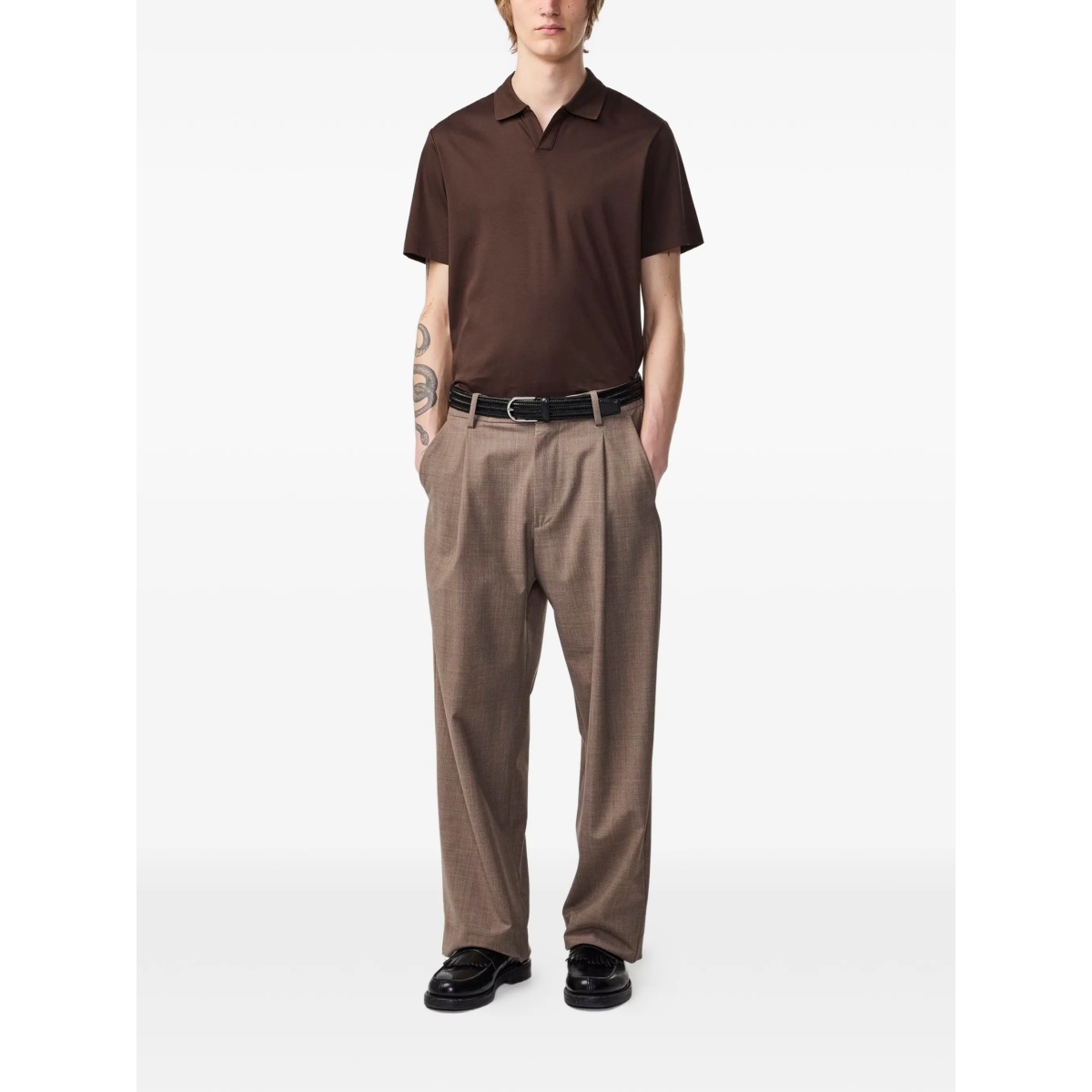 open-collar T-shirt - Img 2