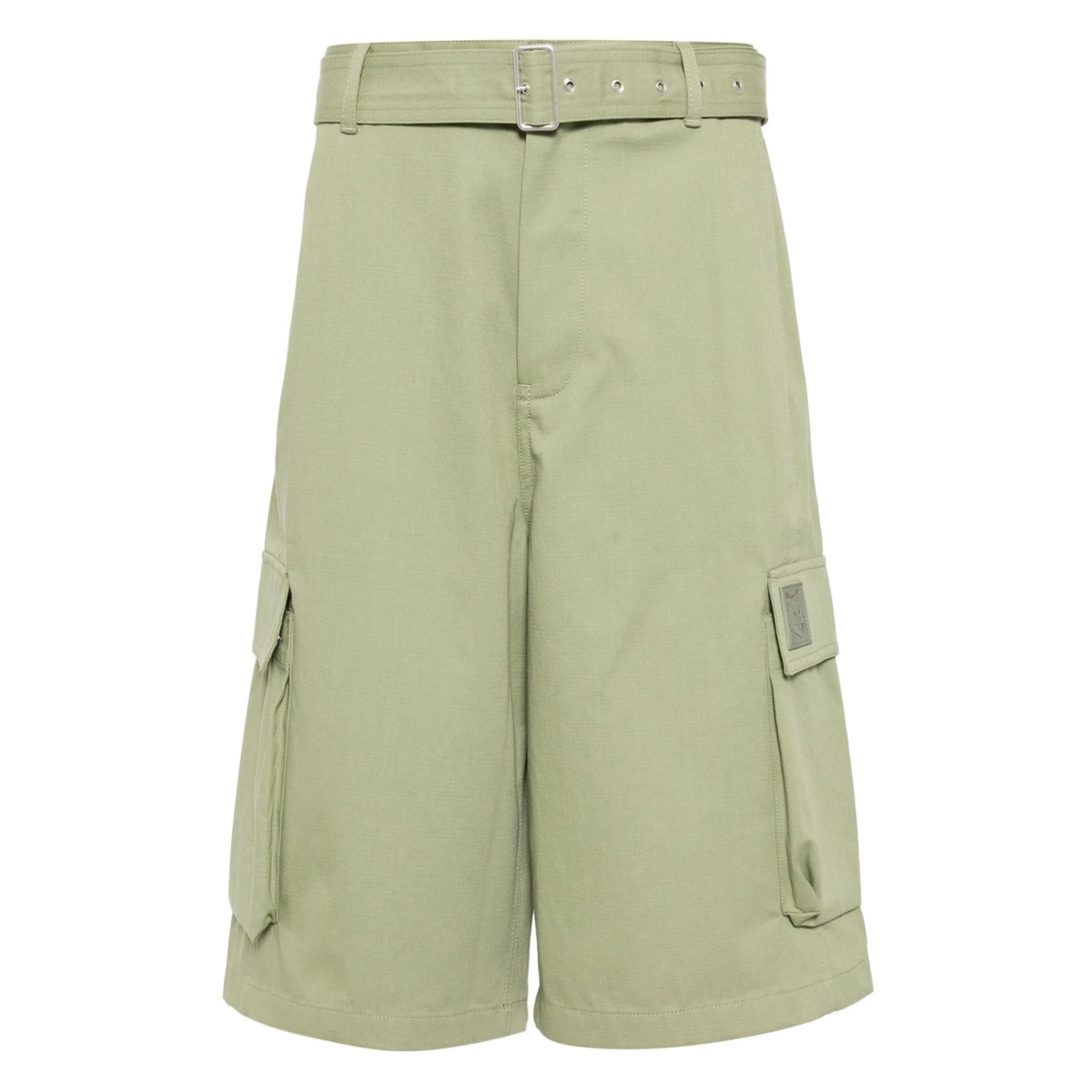 belted Bermuda shorts