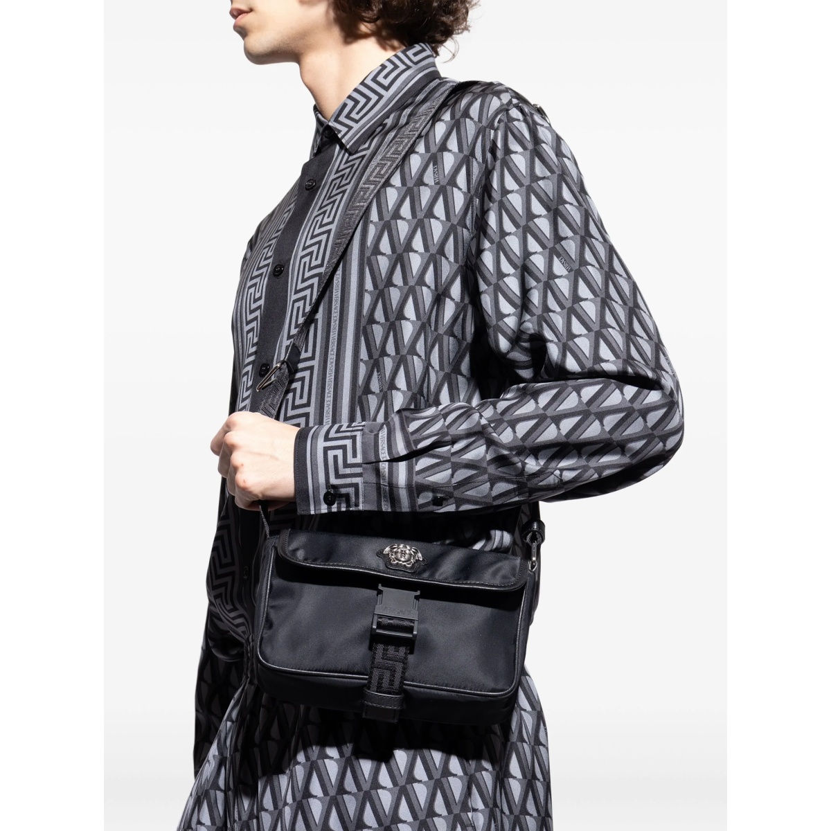 La Medusa buckled shoulder bag - Img 2