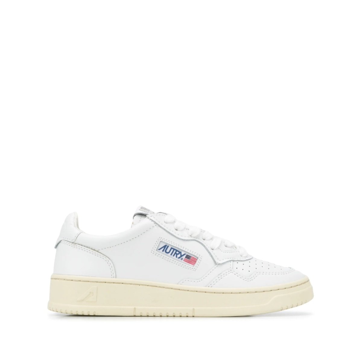 Medalist low-top sneakers