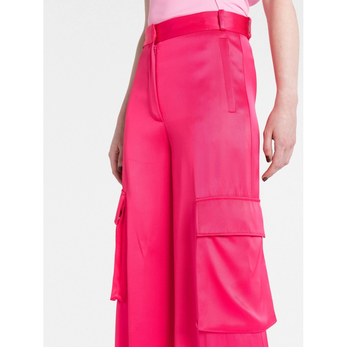 wide-leg cargo trousers - Img 3