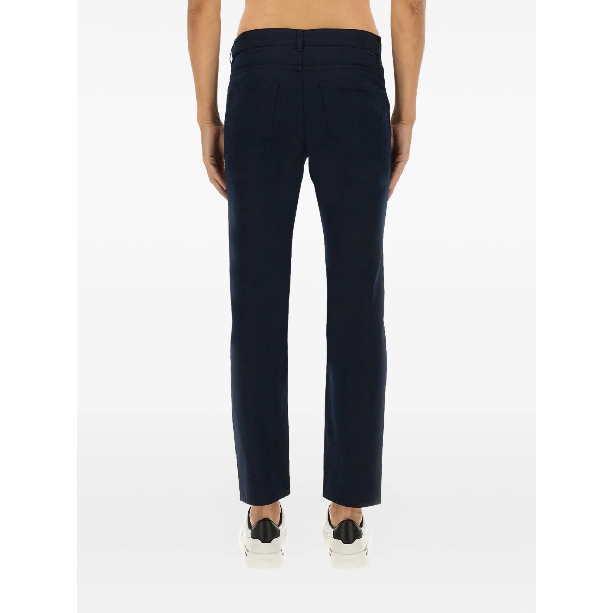 button trousers - Img 4
