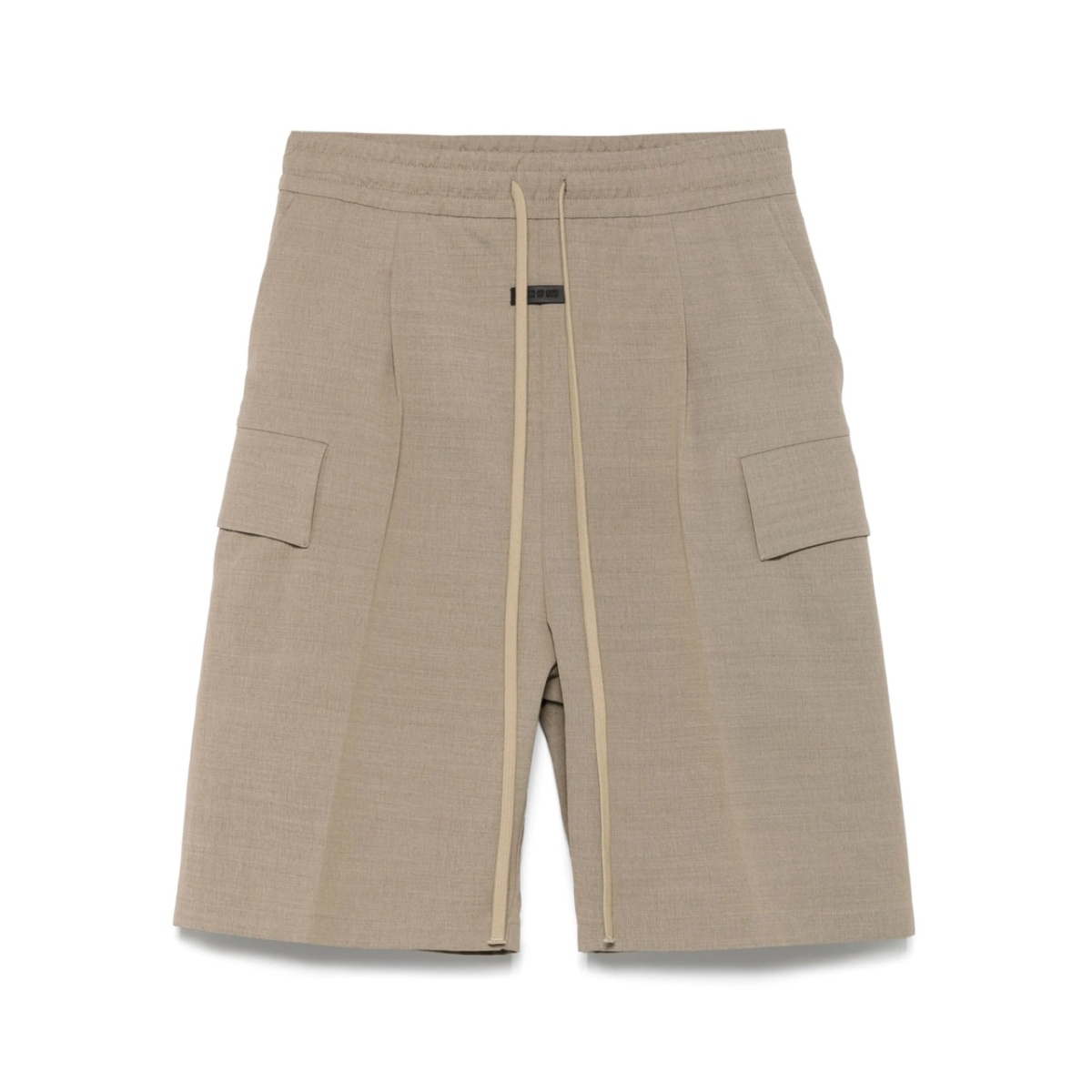drawstring-waist cargo shorts