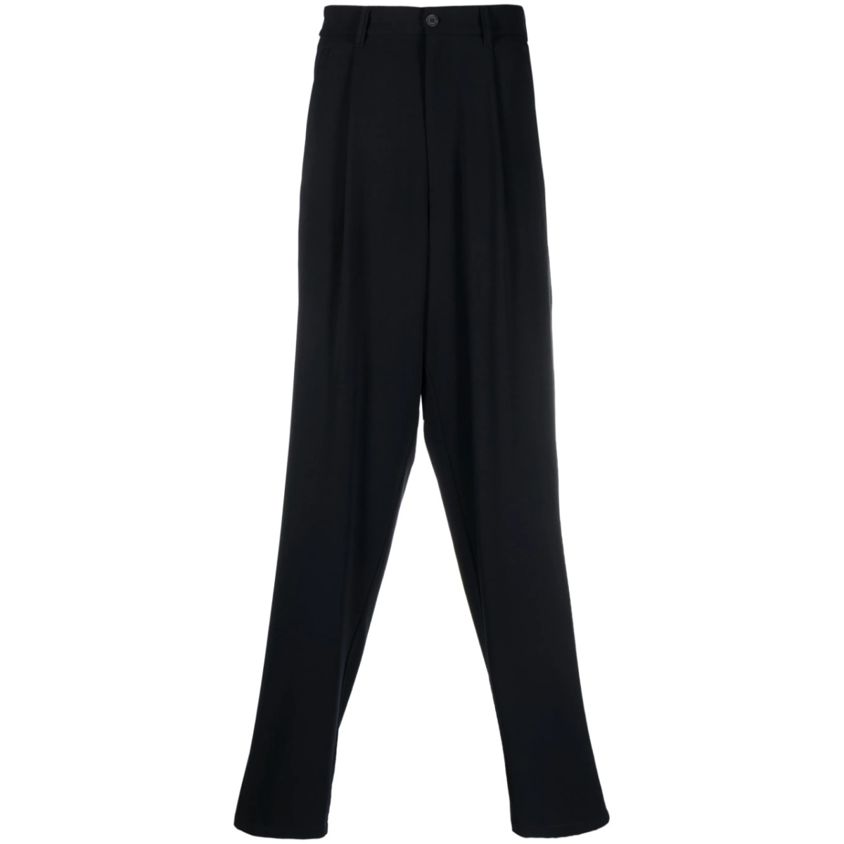 drop-crotch trousers