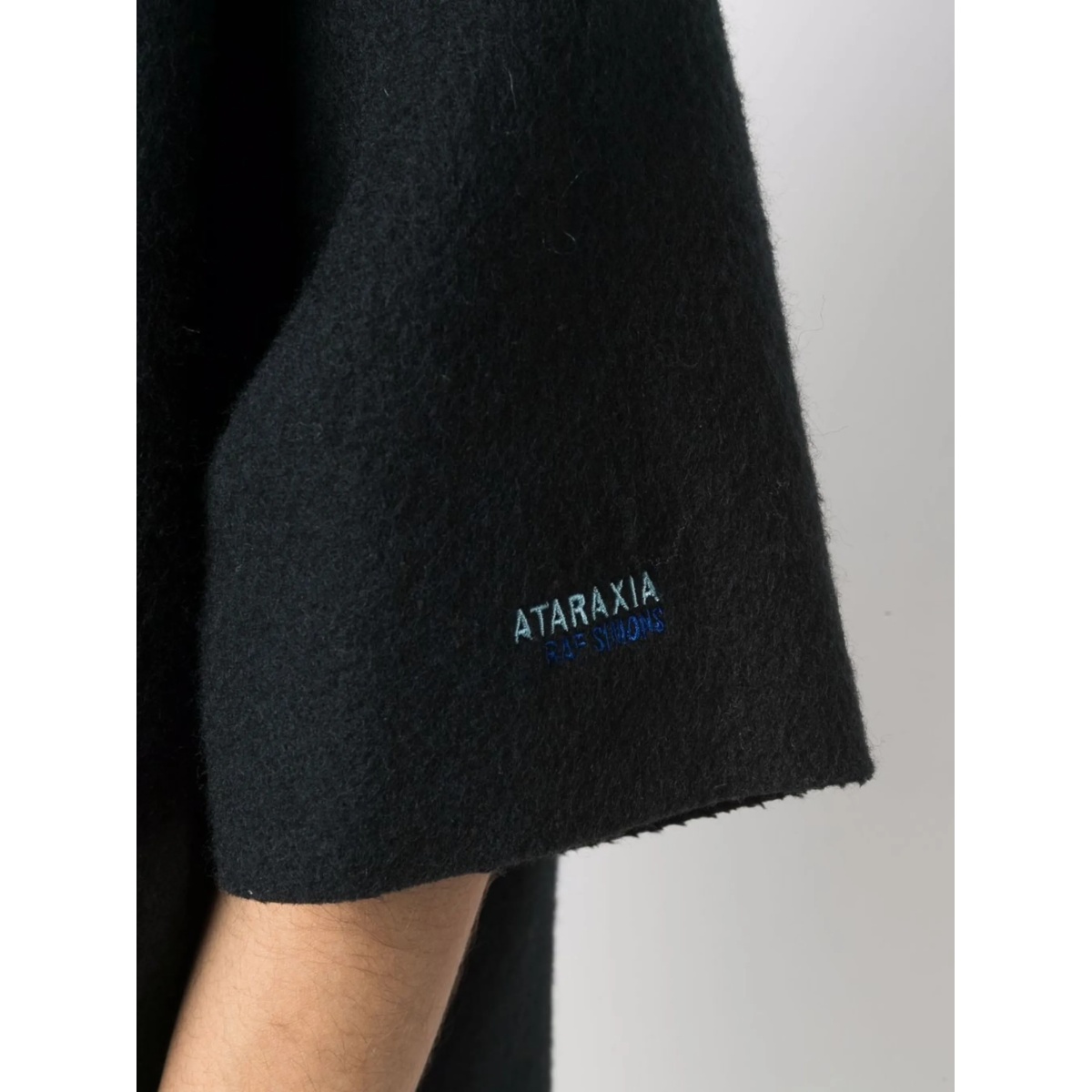 embroidered-logo knitted dress - Img 5
