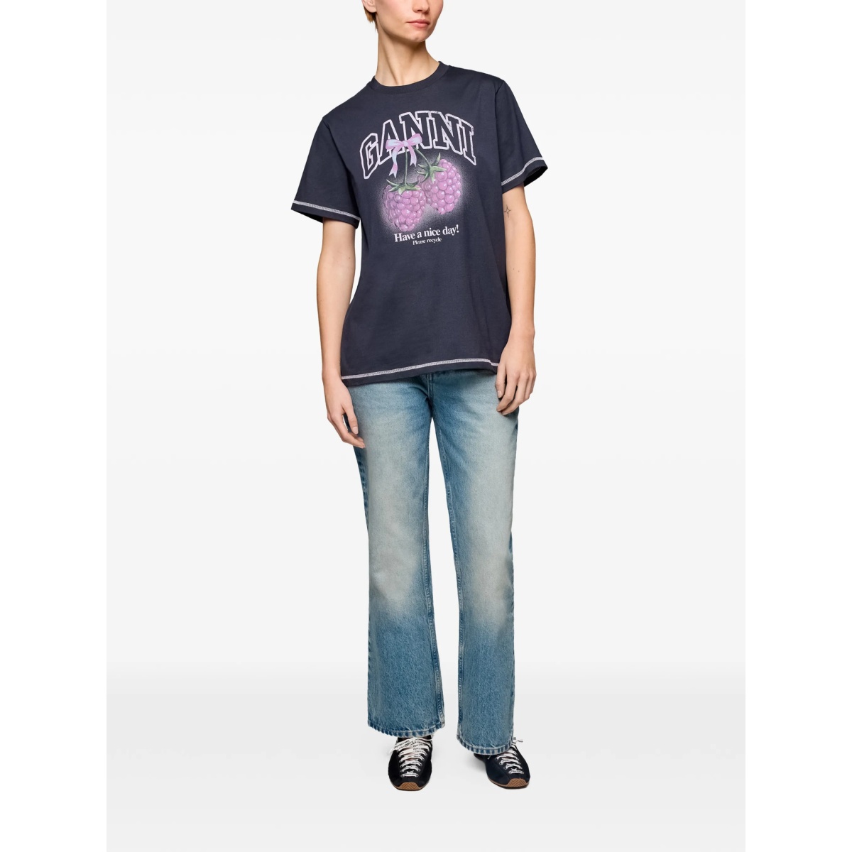 graphic T-shirt - Img 2