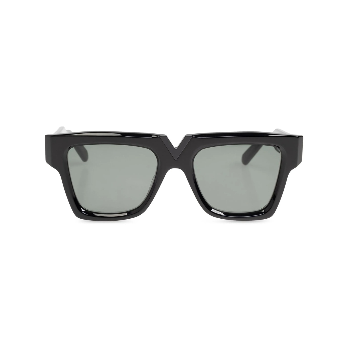 wayfarer-frame sunglasses