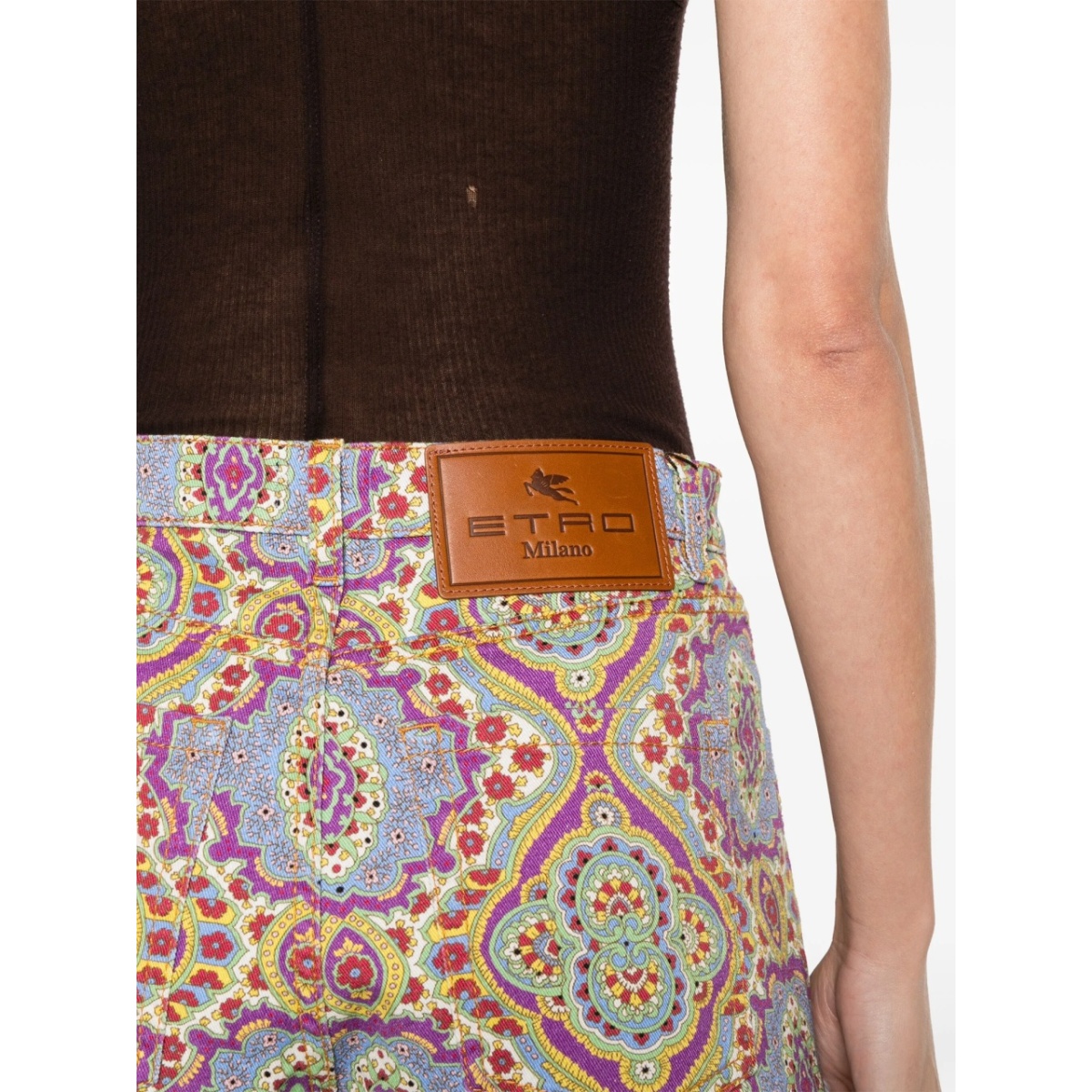 floral-print denim shorts - Img 5