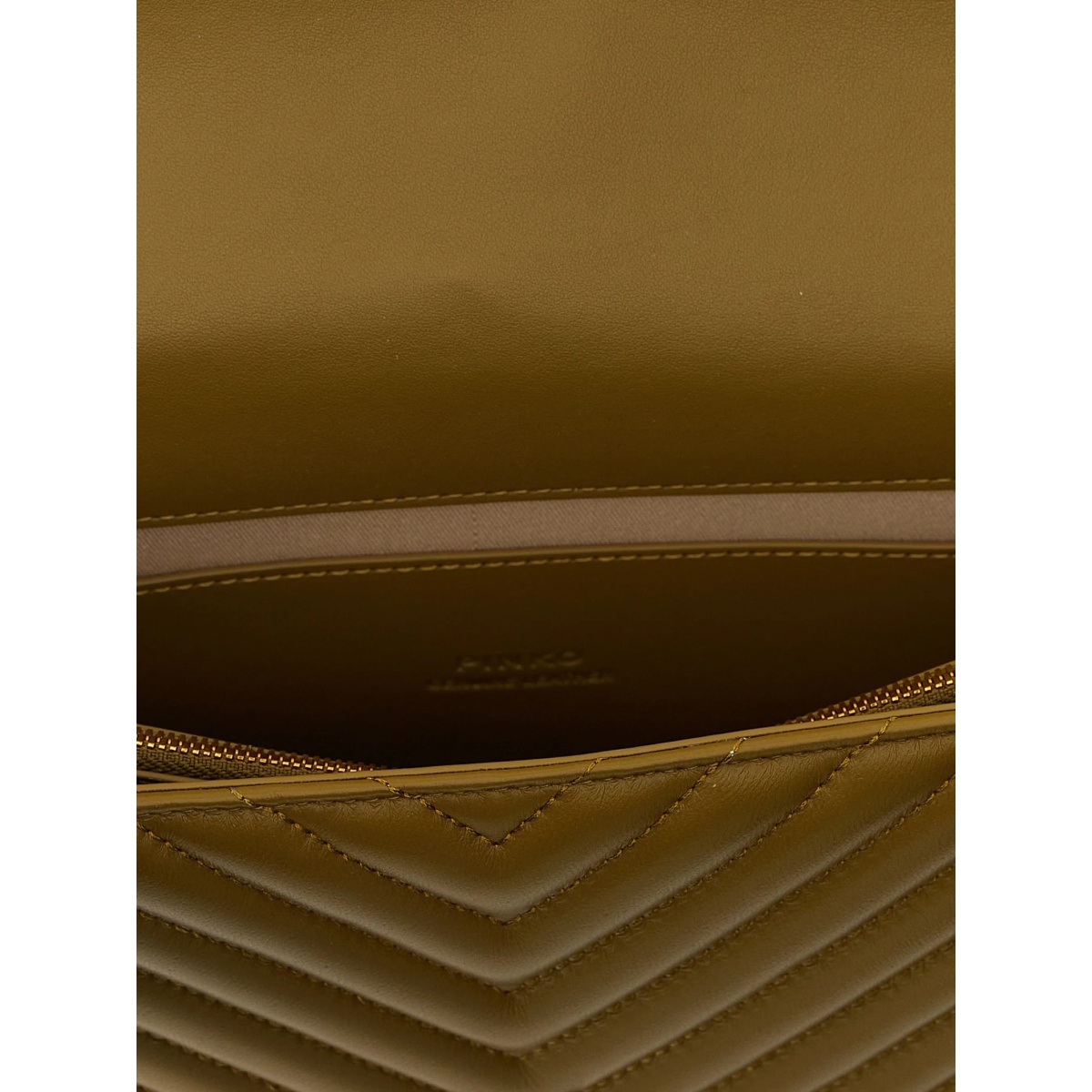 Love One Classic sheepskin cross body bag - Img 4