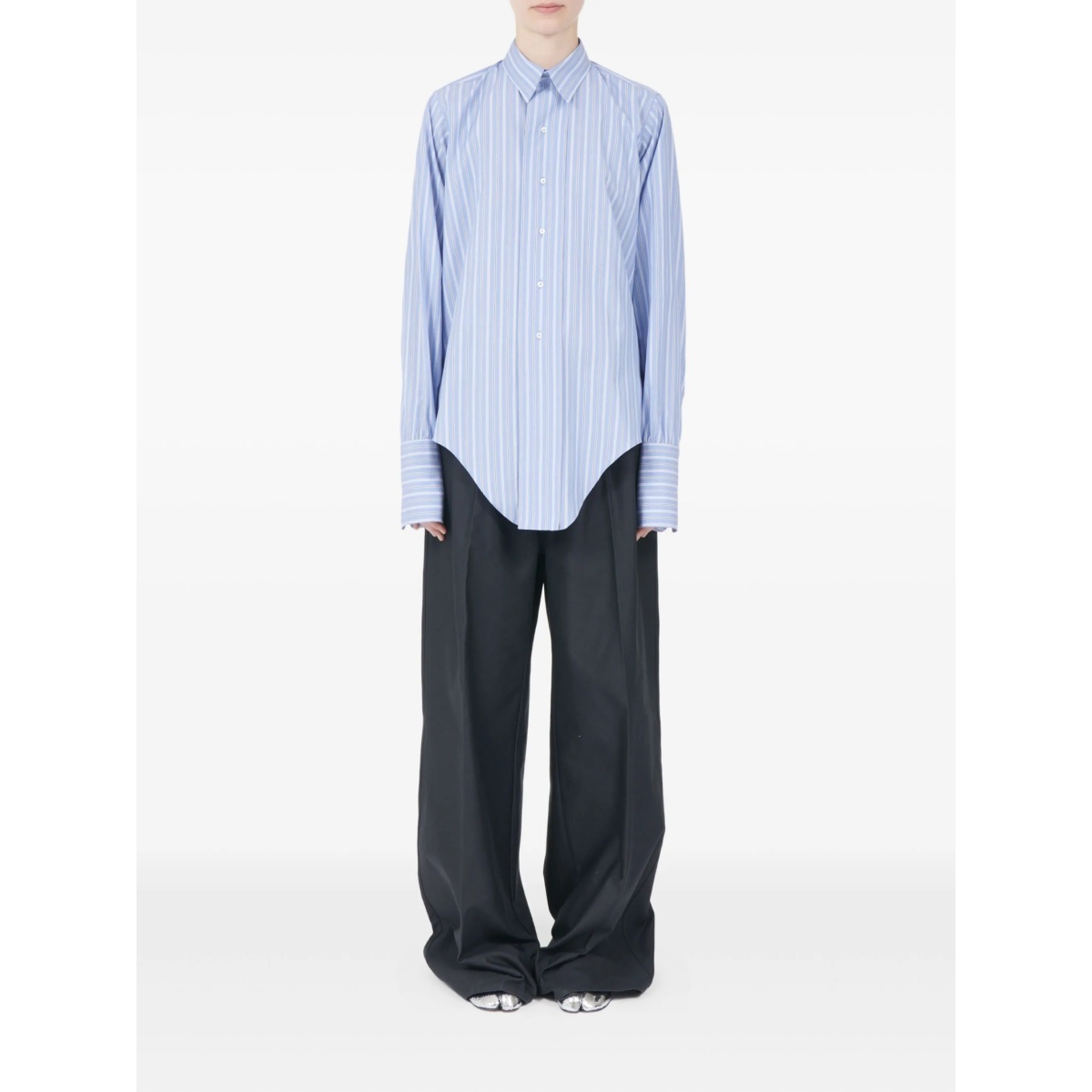 striped long-sleeved shirt - Img 2